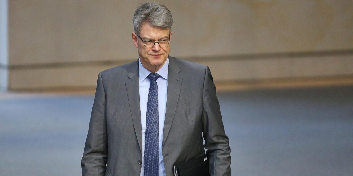 Schnieder sagt Millionenförderung für strombasierte Kraftstoffe zu 1 Patrick Schnieder (Archiv)