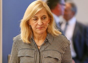 Nina Warken am 11.11.2025