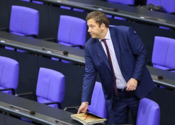 Deutsche Wirtschaft fordert klare Positionierung von Klingbeil 5 Lars Klingbeil am 14.11.2025