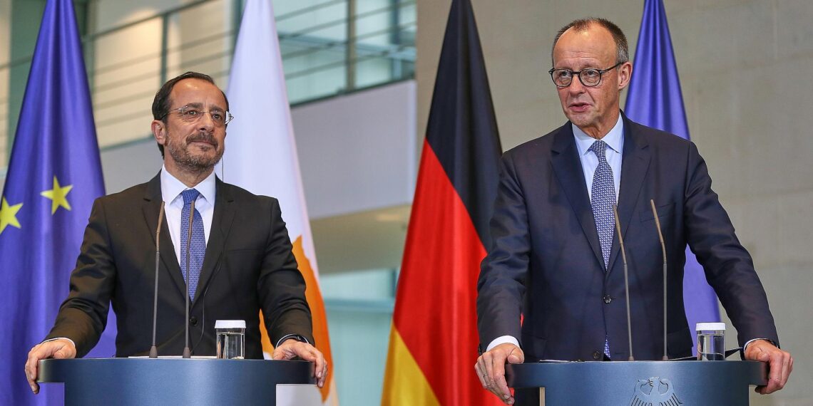 Merz spricht mit Zyperns Präsidenten über EU-Ratspräsidentschaft 1 Nikos Christodoulides und Friedrich Merz am 14.11.2025