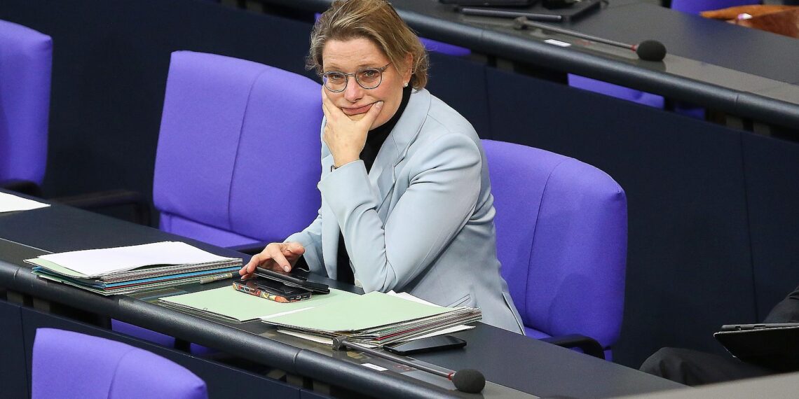 Hubig zuversichtlich: Rentenstreit noch vor Weihnachten geklärt 1 Stefanie Hubig am 14.11.2025