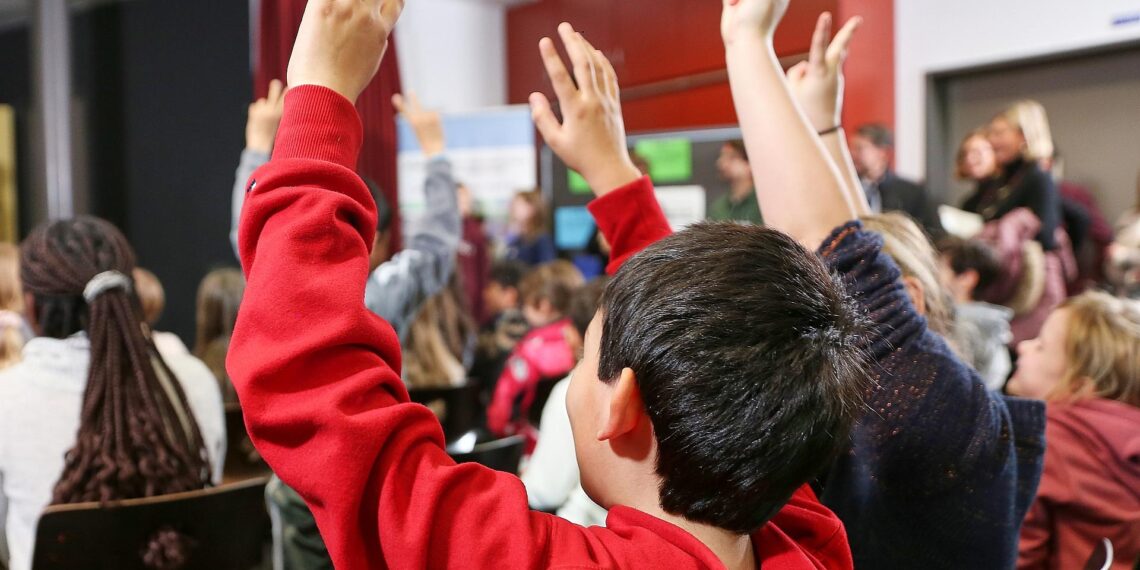 Kinder in einer Schule am 21.11.2025