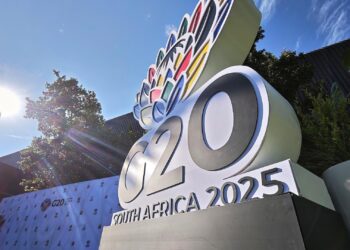 G20-Gipfel berät zum Abschluss über Rohstoffe und KI 6 G20-Logo in Südafrika im November 2025