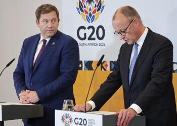 Lars Klingbeil und Friedrich Merz am 23.11.2025