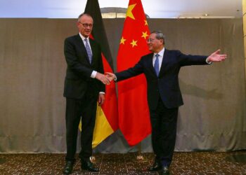 Friedrich Merz und Li Qiang am 23.11.2025