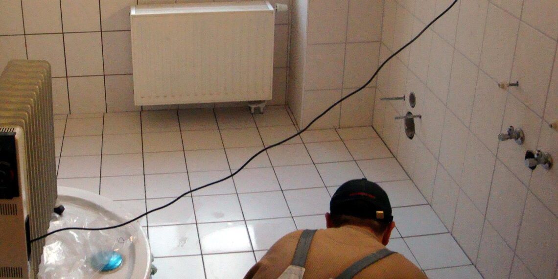 Fliesenleger (Archiv)