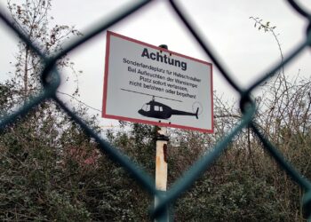 Krankenhausreform: Luftrettung will mehr Landeplätze bei Kliniken 4 Hubschrauberlandeplatz (Archiv)