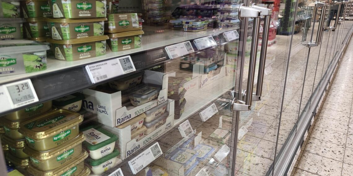 Bauernpräsident fordert höhere Butterpreise 1 Butterpreise im Supermarkt (Archiv)