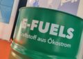 ADAC fordert höhere Quoten für Biosprit und E-Fuels 10 Werbung für E-Fuels (Archiv)