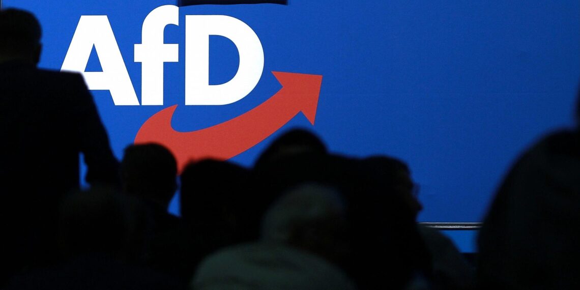 Rufe nach Vorbereitungen für AfD-Verbotsverfahren wieder lauter 1 Logo auf AfD-Parteitag (Archiv)
