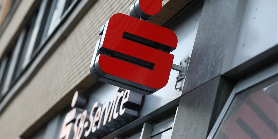 Sparkassen-Filiale (Archiv)