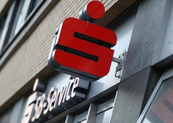 Sparkassen-Filiale (Archiv)