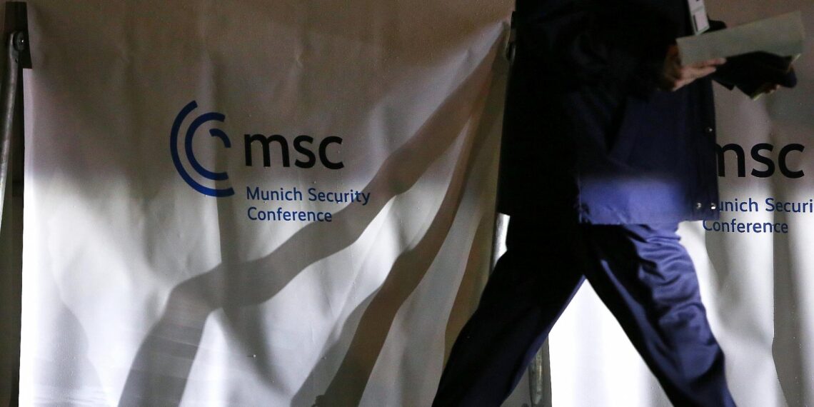 Verfassungsschutz kritisiert AfD-Einladung zu Sicherheitskonferenz 1 Münchner Sicherheitskonferenz 2025 (Archiv)