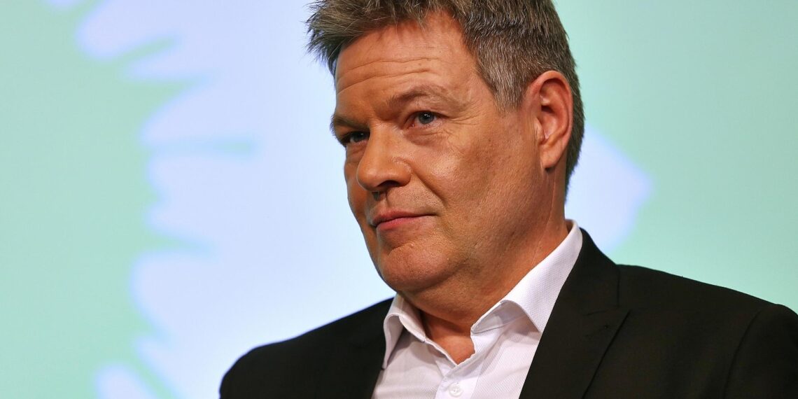 Künast rechnet nicht mit Habeck-Comeback 1 Robert Habeck am Wahlabend