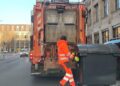 Aufkommen an Haushaltsabfällen steigt erstmals seit 2021 wieder an 10 Berliner Stadtreinigung im Einsatz (Archiv)