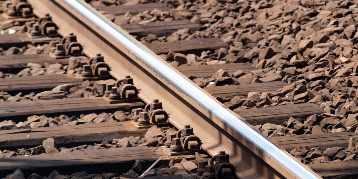 Massive Störung des Zugverkehrs durch den Eurotunnel 1 Schienen (Archiv)