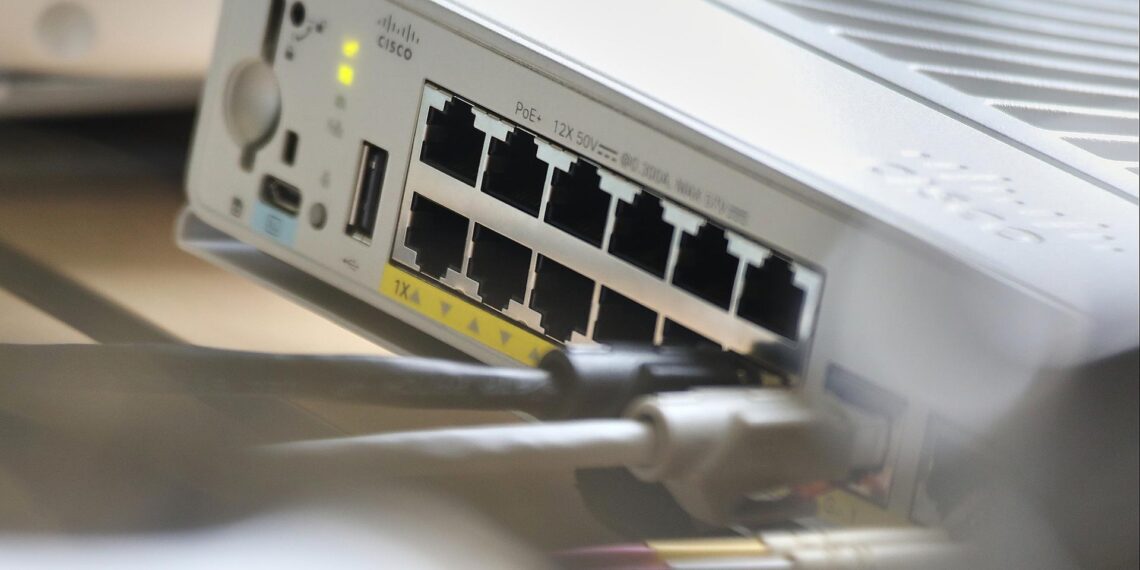 Netzwerk-Patchpanel (Archiv)