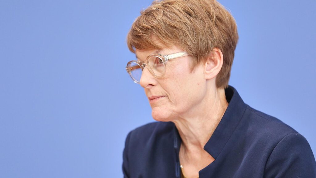 Grimm hält Erfolg der Rentenkommission für "völlig unmöglich" 1 Veronika Grimm (Archiv)