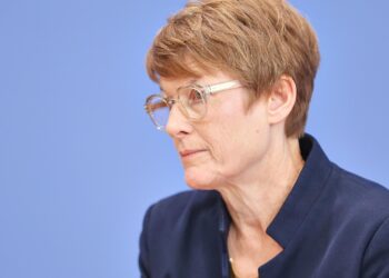 Grimm hält Erfolg der Rentenkommission für "völlig unmöglich" 2 Veronika Grimm (Archiv)