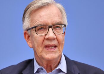 Bartsch rechnet mit Junger Gruppe der Union ab 2 Dietmar Bartsch (Archiv)