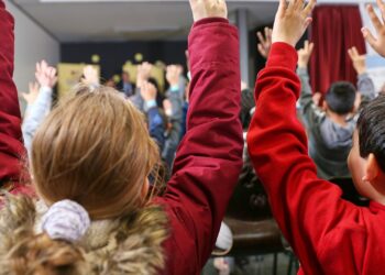 Kinder in einer Schule (Archiv)