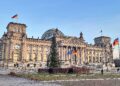 Trotz Verkleinerung: Kosten für Bundestag steigen weiter 9 Reichstagsgebäude (Archiv)