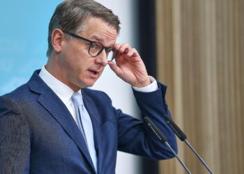 Carsten Linnemann am 01.12.2025