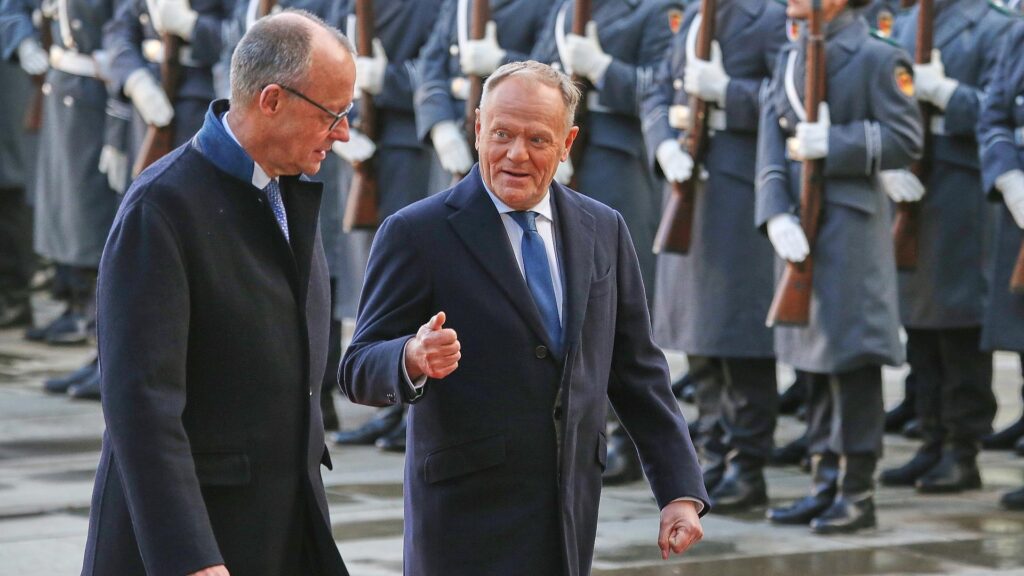 Friedrich Merz und Donald Tusk am 01.12.2025