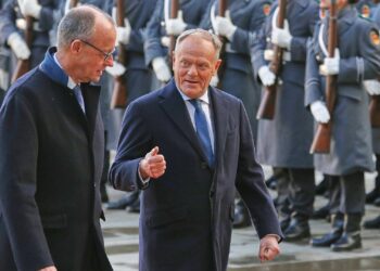 Friedrich Merz und Donald Tusk am 01.12.2025