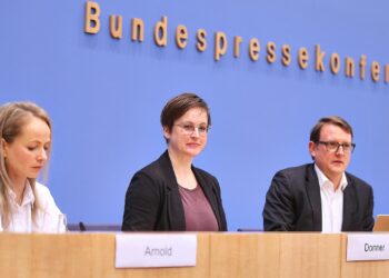 Jahresrückblick 2025: Wie sich Rechtsextremismus im Alltag festsetzt und Engagierte dagegenhalten am 02.12.2025