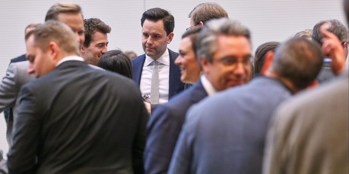 Johannes Winkel und andere Renten-Rebellen am 02.12.2025