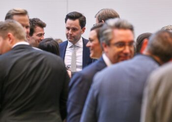 Johannes Winkel und andere Renten-Rebellen am 02.12.2025