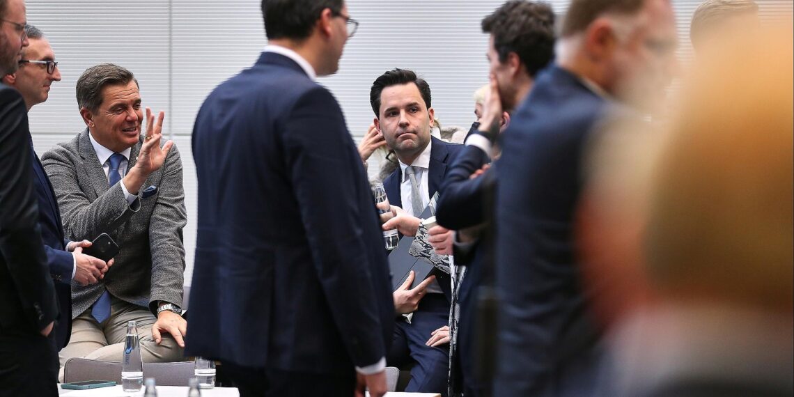 Johannes Winkel und andere Renten-Rebellen am 02.12.2025