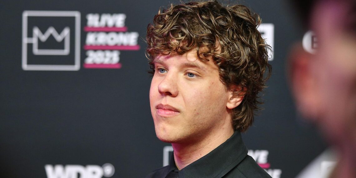 Zartmann bekommt "Krone" als bester Künstler und für besten Song 1 Zartmann am 04.12.2025