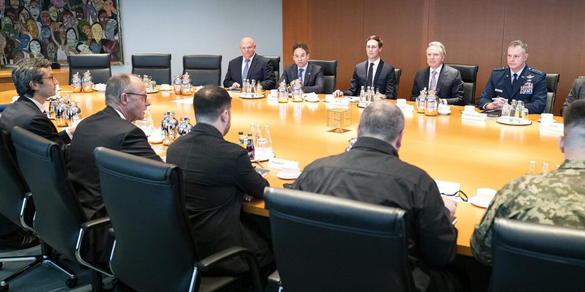 Bundesregierung sieht sich bei Ukraine-Gesprächen als Unterstützer 1 Ukraine-Treffen im Kanzleramt am 14.12.2025