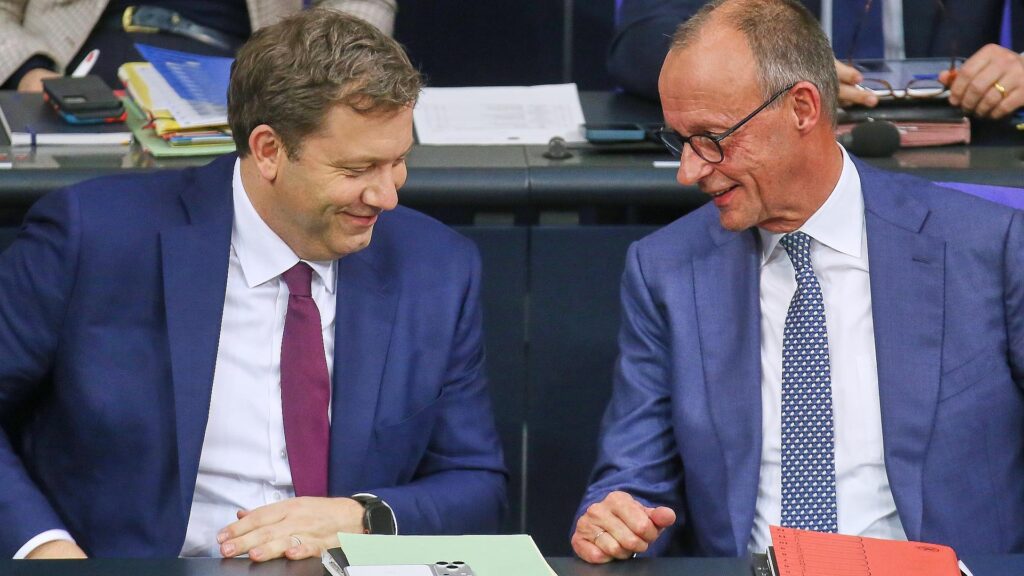 Lars Klingbeil und Friedrich Merz (Archiv)
