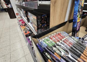 Polizeigewerkschaft wirbt für bundesweites Böllerverbot 2 Feuerwerksverkauf am 29.12.2025