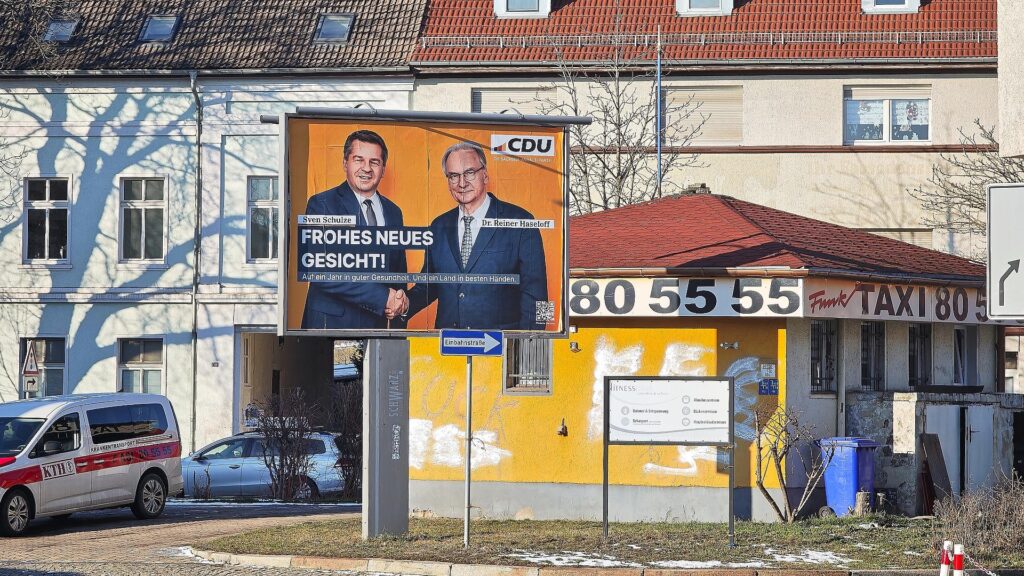 CDU-Plakat mit Sven Schulze und Reiner Haseloff (Archiv)