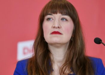 Reichinnek nennt SPD-Erbschaftsteuerreform "wenig glaubwürdig" 3 Heidi Reichinnek am 13.01.2026