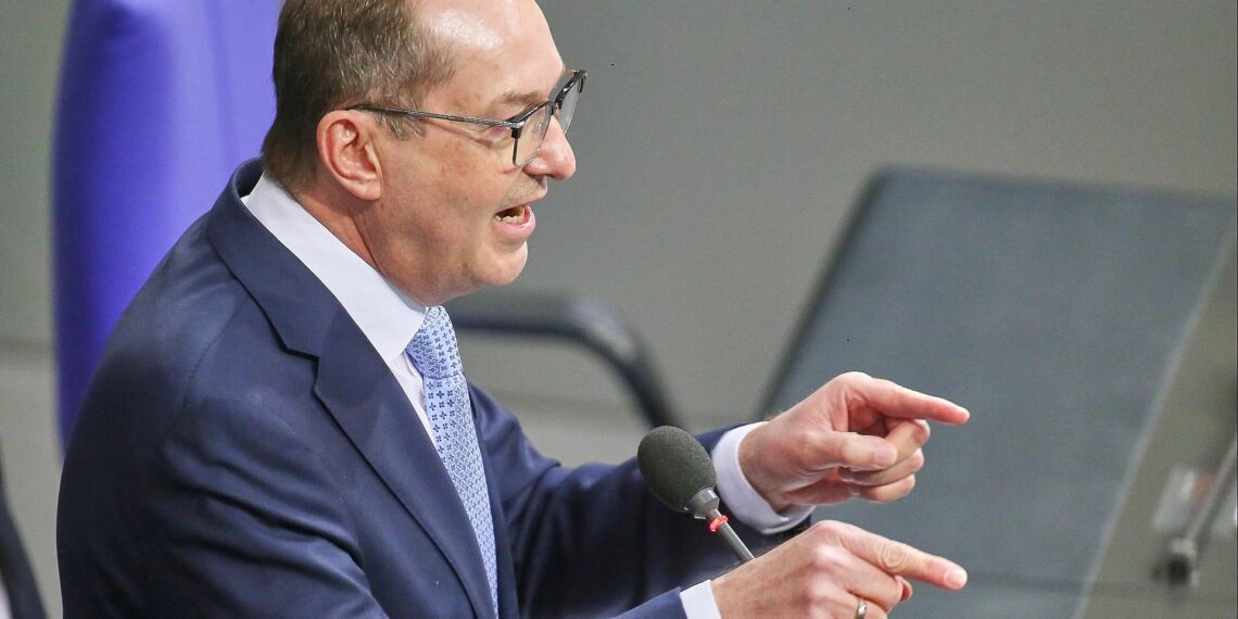 Dobrindt will nach Cyberangriffen künftig "zurückschlagen" 1 Alexander Dobrindt (Archiv)