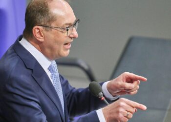 Dobrindt will nach Cyberangriffen künftig "zurückschlagen" 2 Alexander Dobrindt (Archiv)