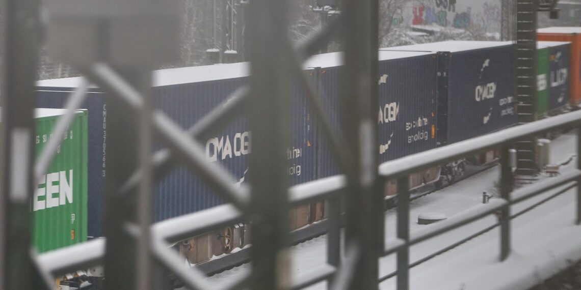 Wirtschaftsbericht: Grüne kritisieren Wirtschaftspolitik der CDU 1 Güterzug am 26.01.2026