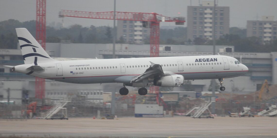 Flugzeug der Aegean Airlines (Archiv)