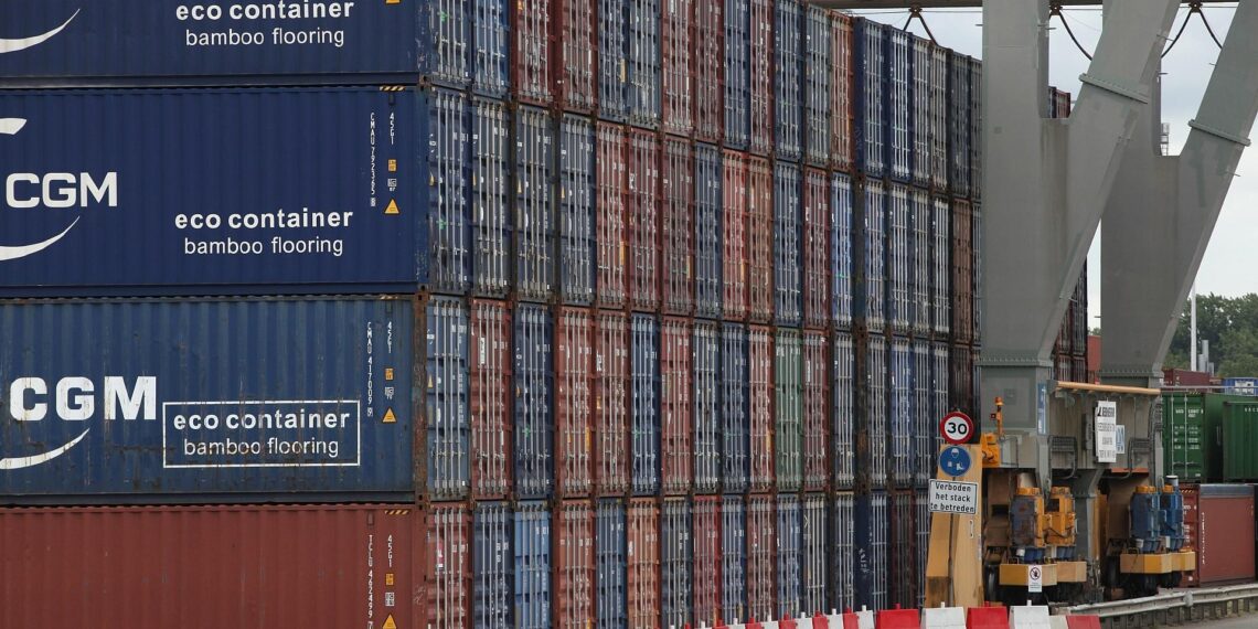 Importpreise im Dezember deutlich niedriger 1 Container (Archiv)