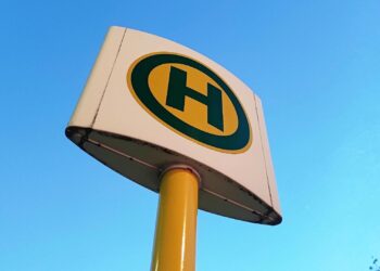 Verdi ruft bundesweit zu Streiks im kommunalen Nahverkehr auf 3 Haltestelle (Archiv)