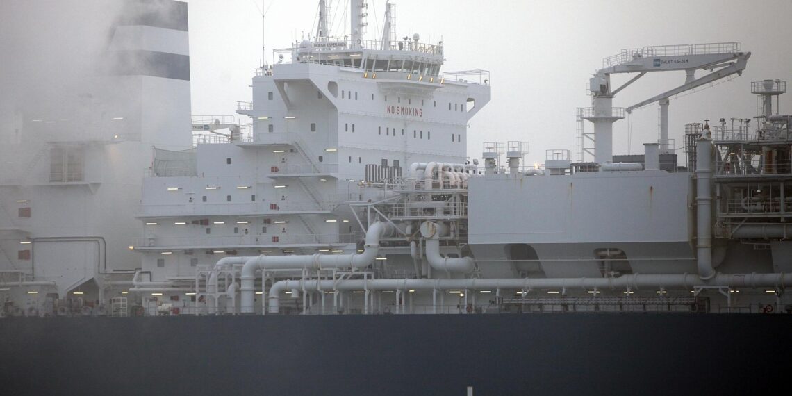 Schwimmendes LNG-Terminal in Wilhelmshaven (Archiv)