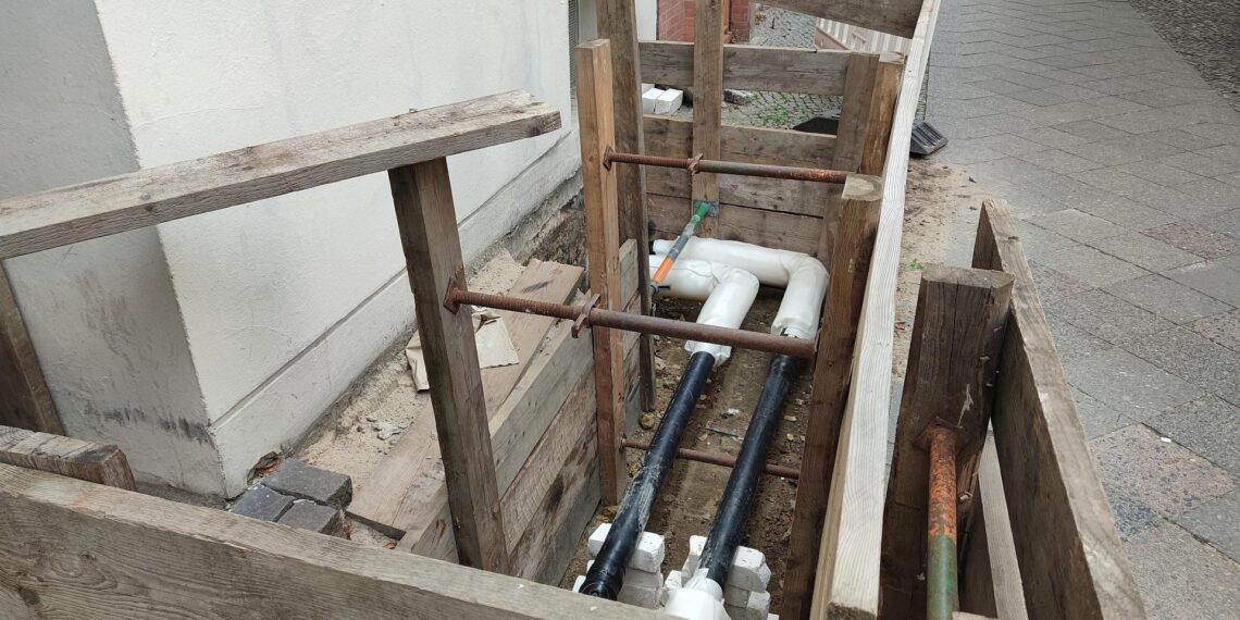 Umweltminister fürchtet neues Chaos beim Heizungsgesetz 1 Fernwärme-Anschluss (Archiv)