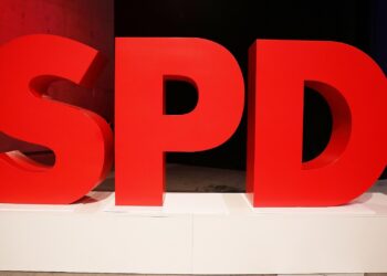 SPD plant großes Steuerpaket 3 SPD-Logo (Archiv)