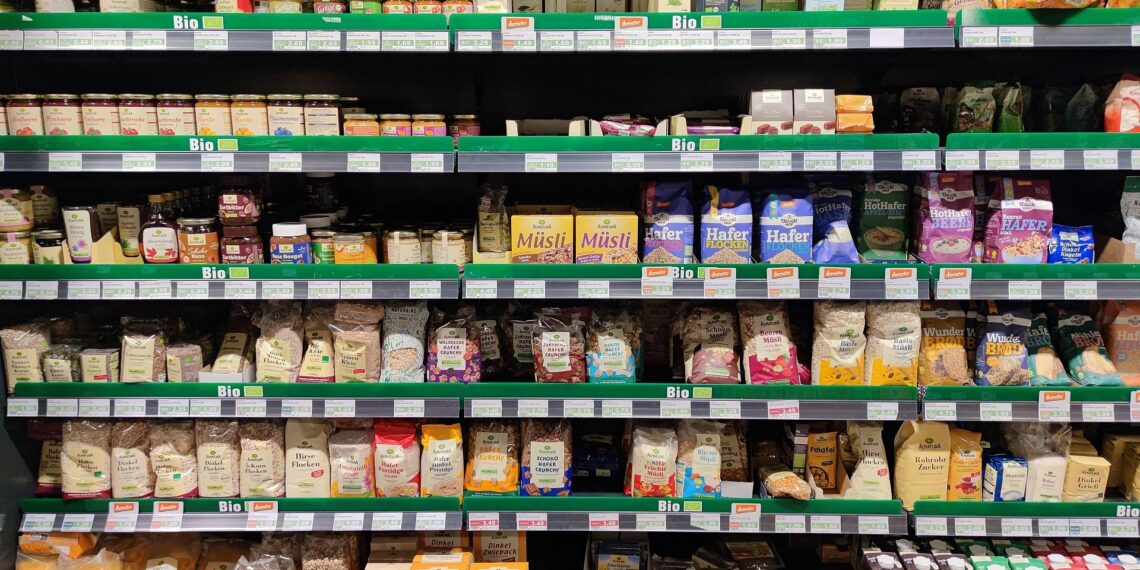 Umsatz mit Bio-Lebensmittel steigt erneut stark 1 Bio-Produkte im Supermarkt (Archiv)