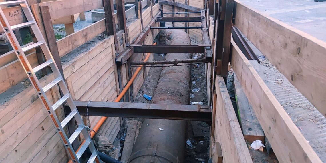 Kramer warnt vor Lücken beim Schutz kritischer Infrastruktur 1 Arbeiten am Kanalnetz